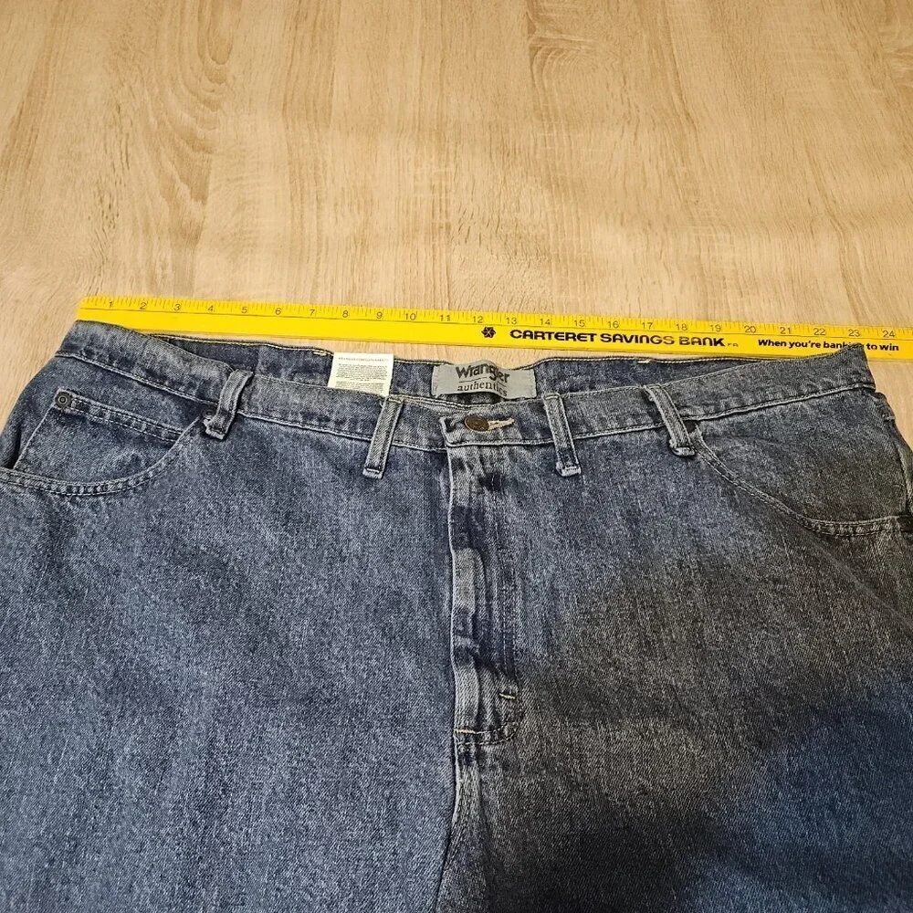 NEW Men’s Wrangler Authentics Jeans Size 46 X 30 Blue 100% Cotton Denim NWT